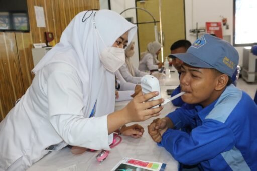 376 Siswa SMK KAL-1 Jalani Pemeriksaan Kesehatan Gratis