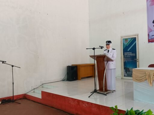 Ike Rahmawati Diambil Sumpah Dan Dilantik Plt Kades Sumberjaya Kec Tambun Selatan Kabupaten Bekasi
