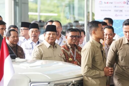Andra Soni Dampingi Presiden Prabowo di APKASI Expo 2025