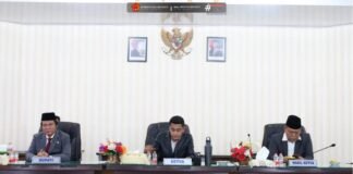 Ketua DPRD Pimpin rapat Perubahan APBD Kab.Nias Barat TA.2025