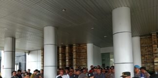 Unjukrasa Fasilitas Mewah Walikota dan Wakil Walikota Gunungsitoli Nyaris Ricuh