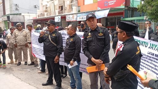 Aliansi Lamongan Bersatu Kembali Suarakan Tuntutan Prioritaskan Dana Desa untuk Pembangunan Jalan