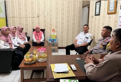 SMA Negeri 4 Semarang Silaturahmi ke Polsek Banyumanik