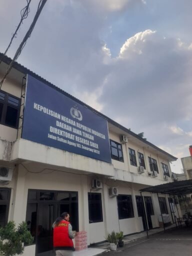 Kebebasan Pers Terancam, Dua Narasumber Sebuah Berita Dipolisikan Oleh Pejabat Rw