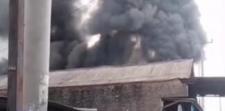 Bangunan di samping Pasar Babelan Bekasi di lalap si jago merah