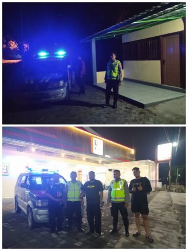 Guna Antisipasi Kriminalitas 3C Polsek Ngimbang Gencar Gelar Patroli Blue Light Di Malam Hari