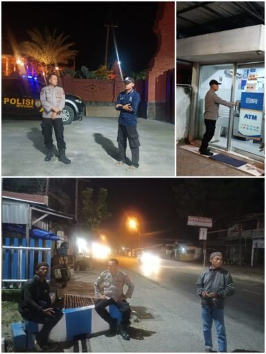Cegah Premanisme Dan Kriminalitas 4C Polsek Ngimbang Patroli Blue Light di Malam Hari