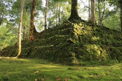 Situs Lebak Cibedug: Piramida Kuno yang Menyimpan Misteri Peradaban di Banten