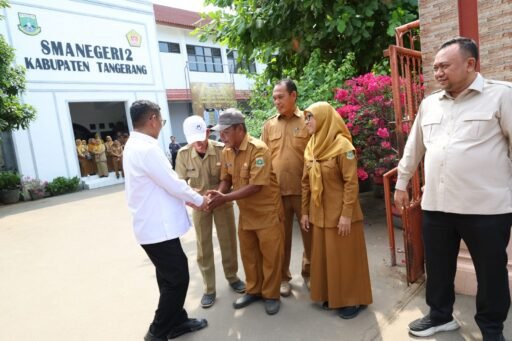 Gubernur Banten Andra Soni Tinjau Program Makan Bergizi Gratis di SMAN 2 Kabupaten Tangerang