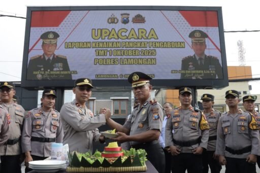 Tanpa Cela Selama Berdinas, AKP Suwandi Diganjar Kenaikan Pangkat Pengabdian