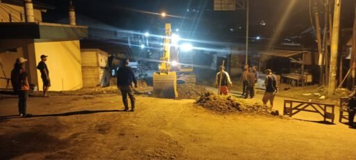 PT Praba Mas Hill Turut Bantu DPU Kota Semarang Perbaiki Jalan di Gunungpati