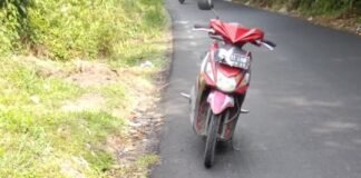 Pekerjaan jalan propinsi dari desa panta dewa-prabu menang tanpa papan informasi.