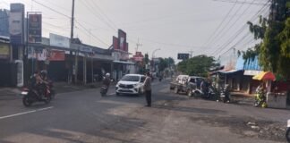 Polsek Ngimbang Secara Rutin Menggelar Kegiatan Commanderwish Pagi di Hari