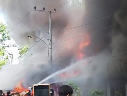 Diduga Kebakaran di Singki’ Berawal dari Gas LPG, 1 Orang Mengalami Luka Bakar