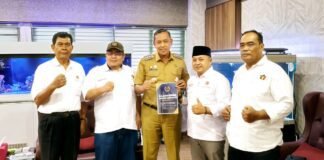 PWI Bekasi Raya Serahkan Kajian dan Rekomendasi Tata Kelola TJSL/CSR kepada Wali Kota Bekasi