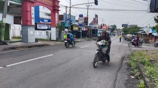Polsek Ngimbang Secara Rutin Menggelar Kegiatan Commanderwish Pagi di Hari