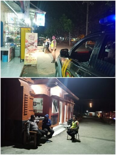 Guna Antisipasi Kriminalitas 3C Polsek Ngimbang Gelar Patroli Blue Light Di Daerah Rawan