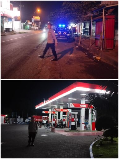 Antisipasi Dan Cegah Kejahatan 4C Polsek Ngimbang Patroli Blue Light Di Jalur Rawan Kriminalitas