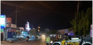 Antisipasi Kejahatan 4C dan Hitam – Hitam Polsek Ngimbang Intensifkan Patroli Blue Light