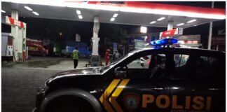Polsek Ngimbang Gelar Patroli Blue Light Guna Antisipasi Kriminal Dan 3C Di Malam Hari
