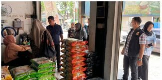 Polres Bojonegoro Bersama Pemkab Lakukan Sidak Gabungan, Pastikan HET Beras Tetap Terkendali