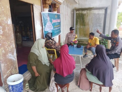 Kegiatan Jumat Curhat, Polsek Bunut terima Curhatan Emak-emak