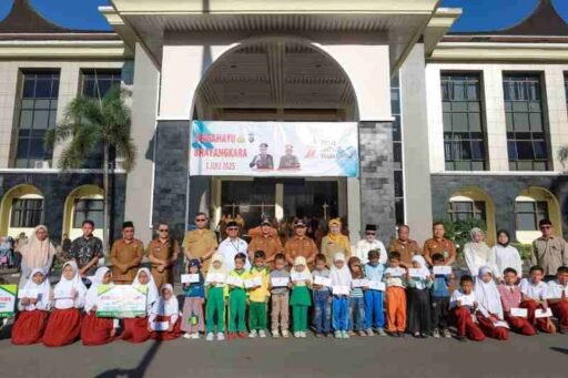Bupati Pasaman Welly Suhery Luncurkan Program Pro Rakyat