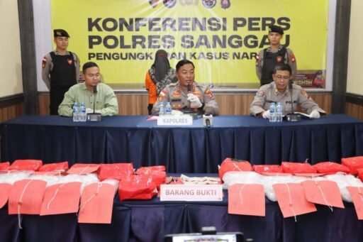 Satresnarkoba Polres Sanggau dan jajaran gagalkan penyelundupan sabu seberat lebih dari 18 Kg K.