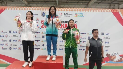 Michelle Suryadi Fang Persembahkan Emas untuk Banten di Cabor Renang Popnas XVII 2025