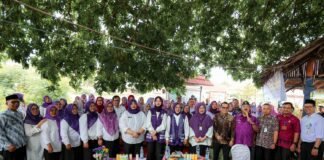 Kunjungi Posyandu Cenderawasih II, Tinawati Andra Soni Apresiasi Kader dan Kolaborasi Masyarakat