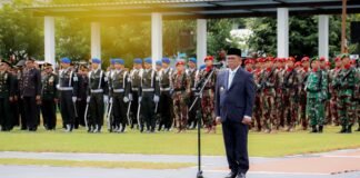 Gubernur Banten Pimpin Upacara Hari Pahlawan di TMP Ciceri Kota Serang