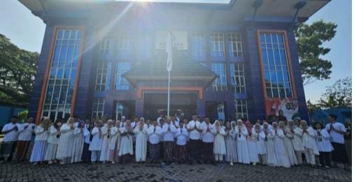 Tirta Kanjuruhan Permudah Layanan, Peringati Hari Santri Nasional 2025 di Kantor Pusat