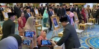 Istana Negara Diharu Biru: Presiden Prabowo Anugerahkan Gelar Pahlawan Nasional