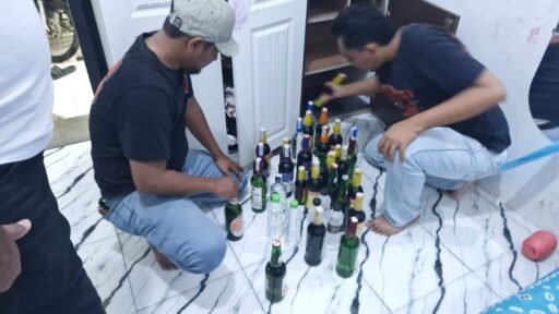 Polresta Cirebon Sita 37 Botol Miras Hasil Razia Pekat dalam Rangka Operasi Antik Lodaya 2025