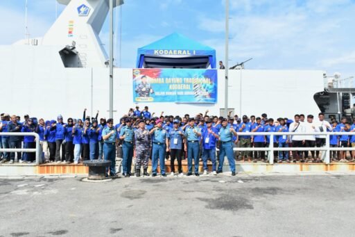 Kodaeral I Sambut Pangkoarmada RI&Gelar Lomba Dayung Sampan Tradisional Dalam HUT Armada RI Keke