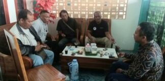 Chat WA Tanpa Legalitas, Kades Gempolkolot Angkat Suara