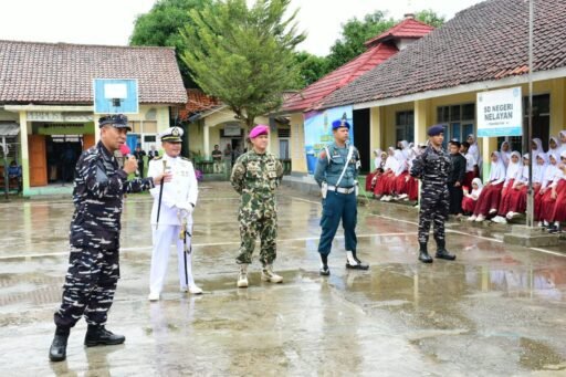 Di Karya Bakti TNI AL, Danlanal Bandung Resmikan Mushola SDN Nelayan Di Pajagan Cisolok Sukabumi
