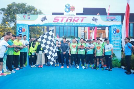 Pererat Silaturahmi Untuk Perkokoh Sinergi, Pangkalan TNI AL Dumai Turut Meriahkan Brimob RUN 2025