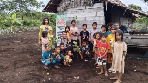 Terapkan Green Policing Brigadir Khairi Selamatkan Anak Pulau Hijaukan Rangsang