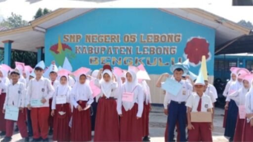 Memberi Pemahaman Hukum di Lingkungan Sekolah bagi Siswa-siswi melalui Program Jaksa Masuk Sekolah