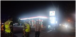 Kapolsek Ngimbang Gelar Patroli Sinergitas Bersama TNI – Guna Antisipasi Krimanalitas Dan Cegah 4C