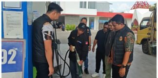 Polisi Bersama Pemkab Ponorogo Sidak Sejumlah SPBU Cek BBM Pertalite
