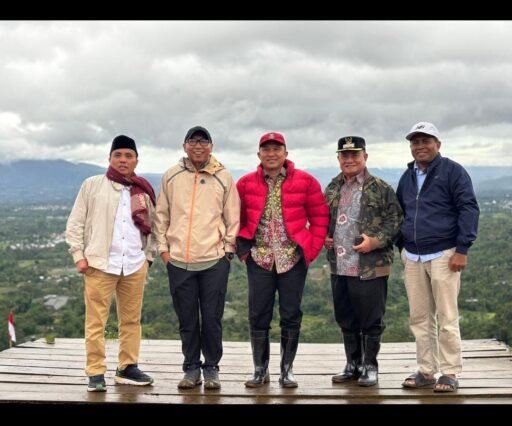 60 Rombongan Dari Propinsi Lampung Tiba di Bukit Embun