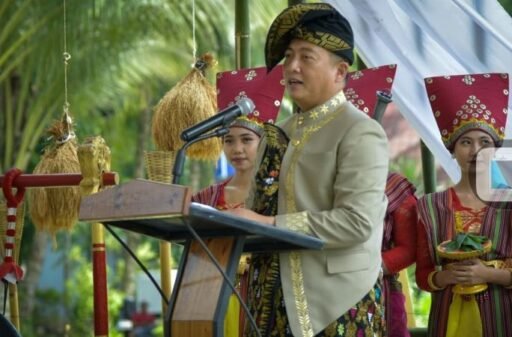 Gubernur NTB Terima Gelar Manggala Bhumi, Simbol Perangi Kemiskinan dan Jaga Rinjani