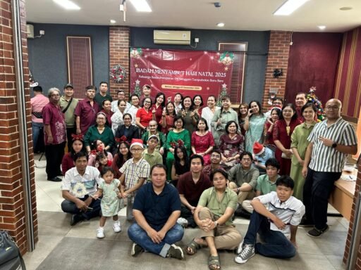 Mengungkap Peran Arisan Keluarga dalam Pembentukan Jati Diri Remaja