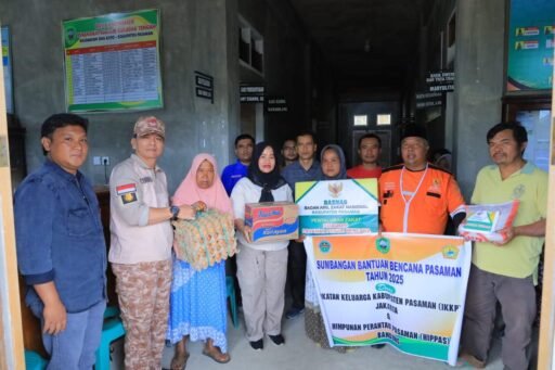 Sekda Pasaman Yudesri Terima Bantuan Rp26,5 Juta dari Perantau IKKP untuk Korban Bencana