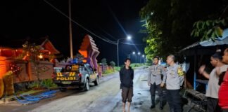 Guna Cegah Dan DayaTangkal 4C Polsek Ngimbang Gelar Patroli Blue Light Di Daerah Rawan