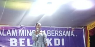 Ribuan Penonton Memadati Lapangan Malam Minggu Bersama Bella KDI