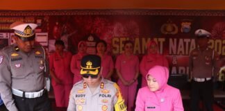 Pastikan Nataru Berjalan Aman, Kapolres Tana Toraja Tinjau Pos Pengamanan