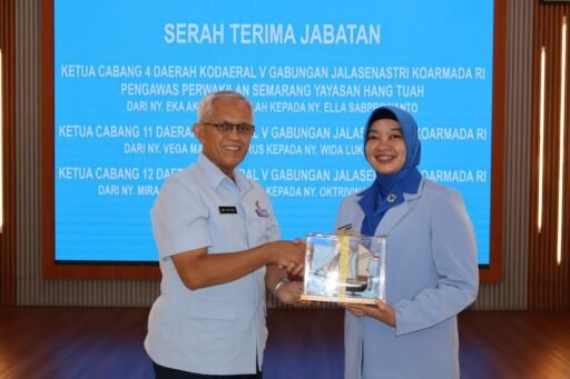 Ketua Pengurus Perwakilan Semarang Yayasan Hang Tuah Berganti